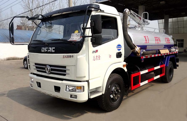 東風大多利卡8方吸糞車 東風大多利卡8方吸糞車圖片