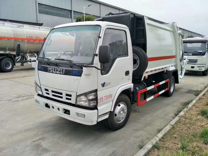 五十鈴4-6方壓縮垃圾車