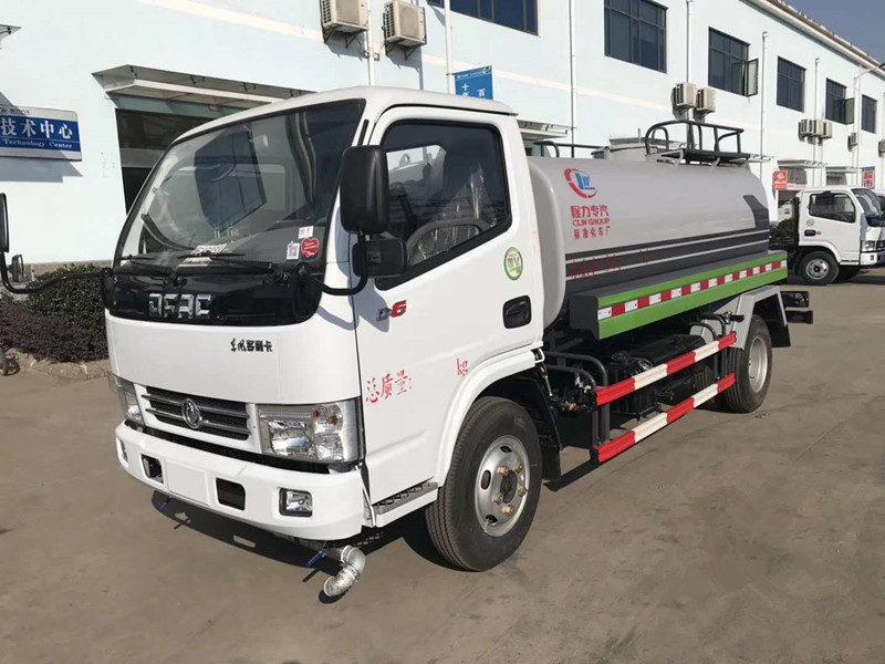 東風(fēng)小多利卡灑水車(chē)(國(guó)五5方) 東風(fēng)小多利卡灑水車(chē)(國(guó)五5方)圖片