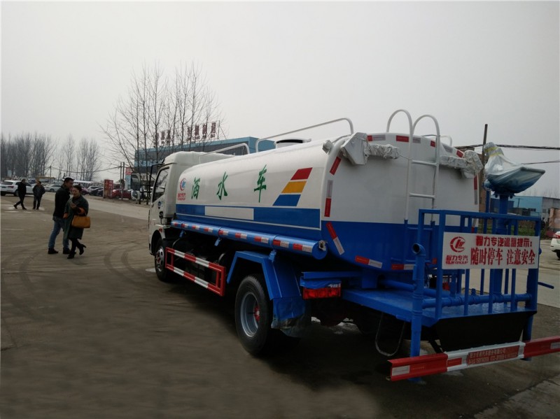 東風多利卡(8方)灑水車 東風多利卡(8方)灑水車圖片