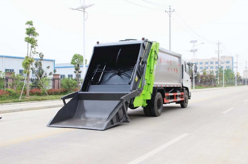 東風(fēng)D9壓縮垃圾車(10-12方)