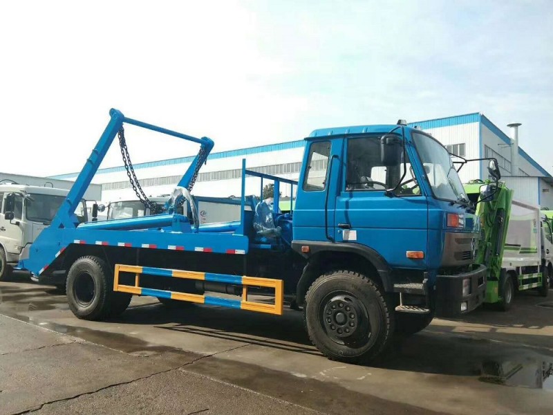 東風145(8-110方)擺臂垃圾車