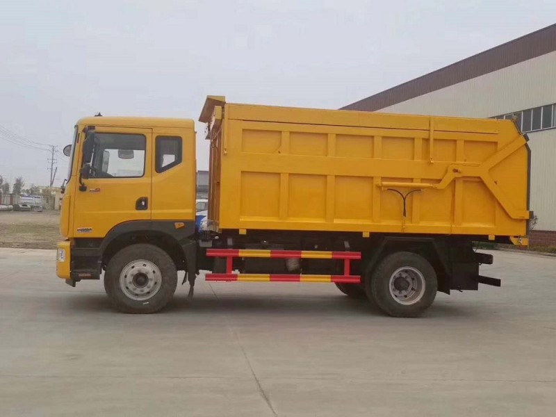 東風(fēng)多利卡D9(12方)對(duì)接垃圾車