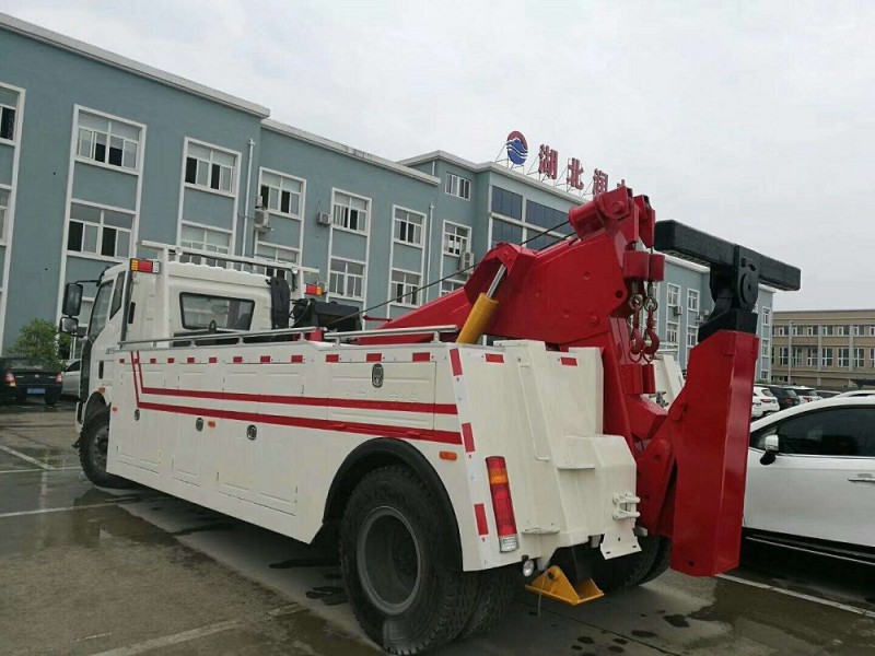 解放單橋拖吊聯(lián)體(一托一)清障車