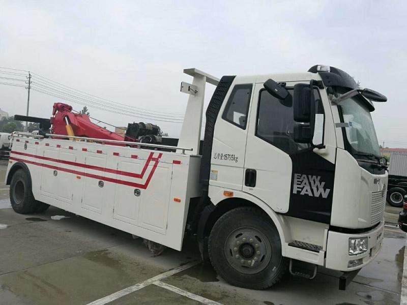 解放單橋拖吊聯(lián)體(一托一)清障車