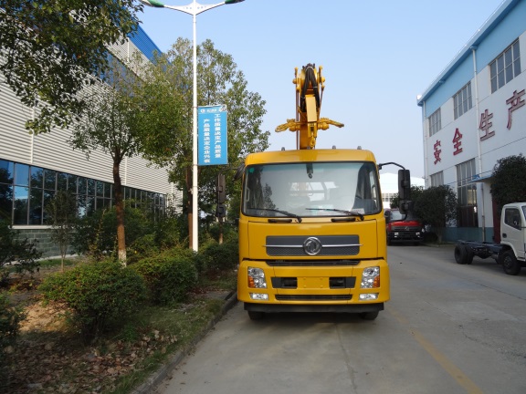 東風天錦20-22米高空作業車圖片