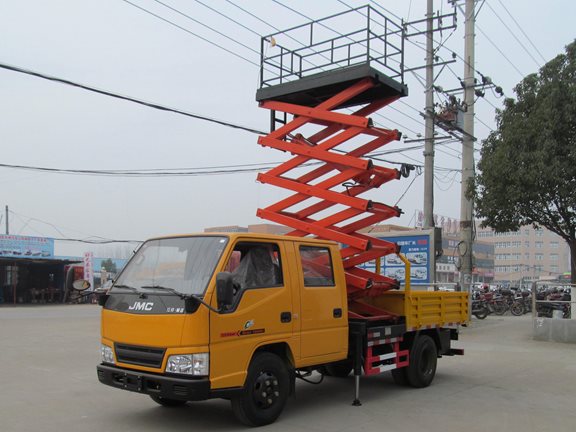 江鈴雙排座8-10米平臺(tái)升降高空作業(yè)車 江鈴雙排座8-10米平臺(tái)升降高空作業(yè)車圖片