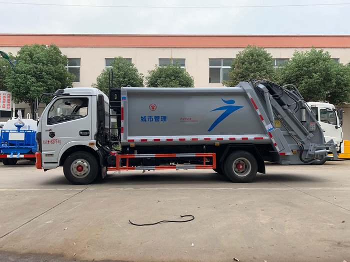 東風(fēng)凱普特壓縮垃圾車(chē)（8方）圖片