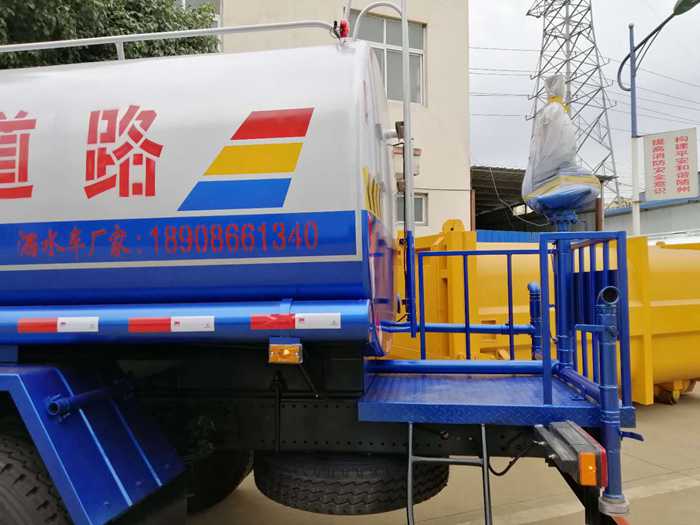 東風T3灑水車(12方) 東風T3灑水車(12方)圖片