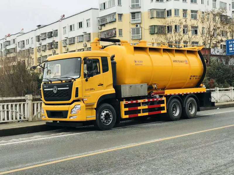 東風(fēng)天龍清洗吸污車 東風(fēng)天龍清洗吸污車圖片