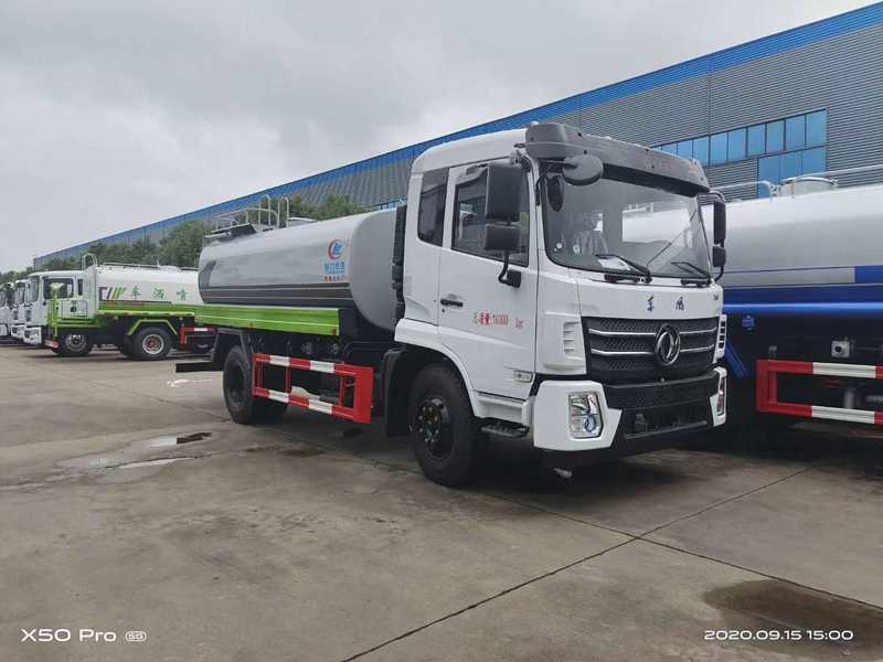 東風D17灑水車(12噸) 東風D17灑水車(12噸)圖片