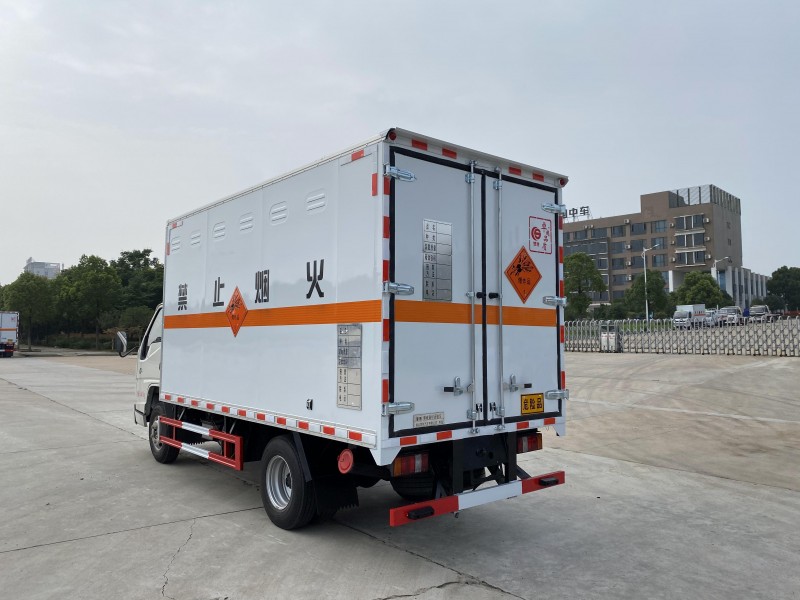 奧鈴爆破器材運(yùn)輸車